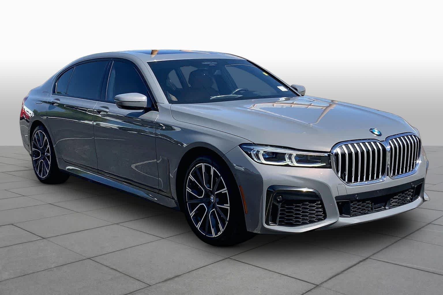 Used 2020 Bemina Grey Amber Effect BMW 750i xDrive image 3