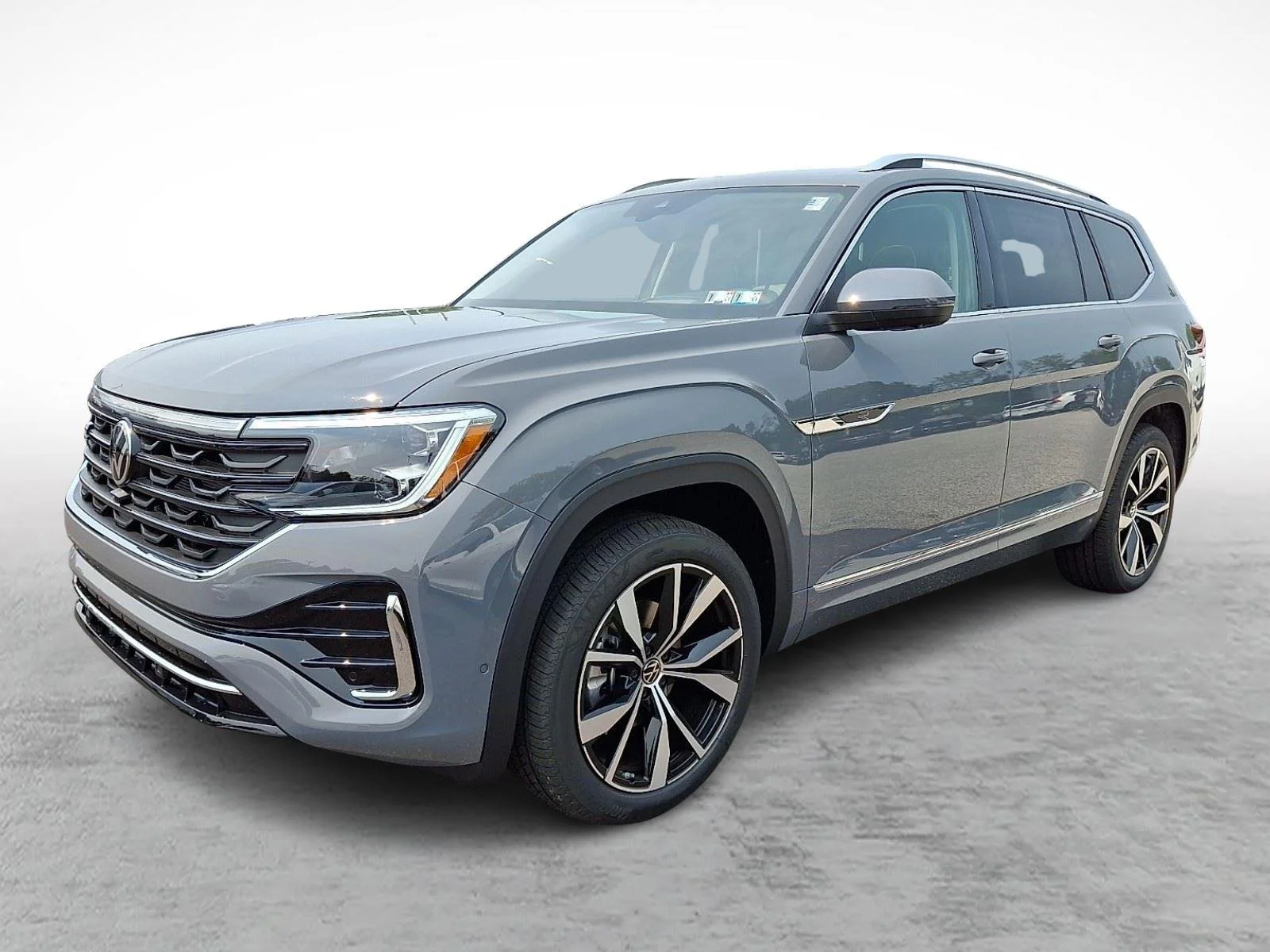 New 2026 Pure Gray Volkswagen 2.0T SEL Premium R-Line image 3