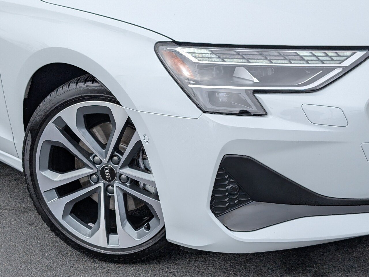 Certified Used 2026 Glacier White Audi 40 Premium image 2