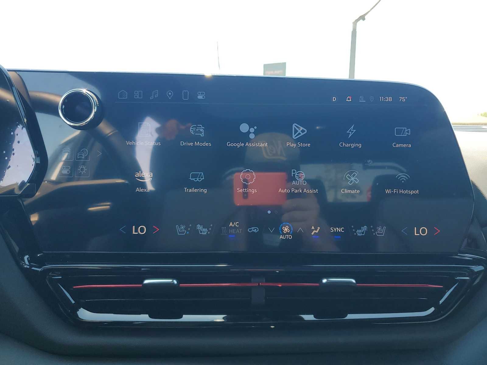 2024 Chevrolet Silverado EV RST - Photo 12
