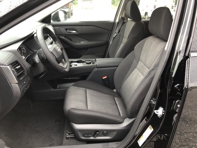 2026 Nissan Rogue SV photo 3