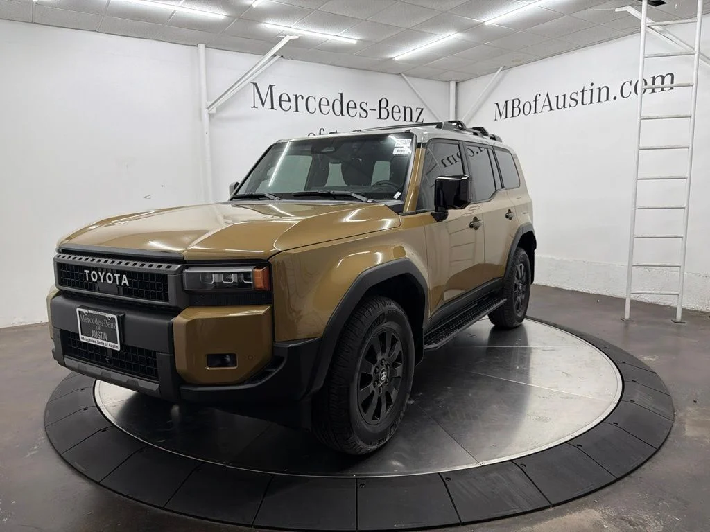 Used 2025 Gray Toyota Base image 3