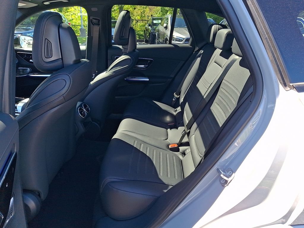 New 2027 MANUFAKTUR Alpine Grey Mercedes-Benz GLC 300 image 10