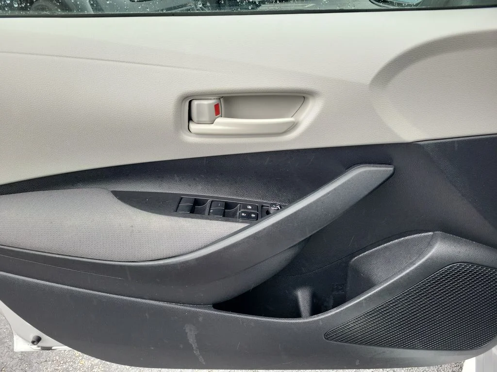 Used 2025 Silver Toyota LE image 21