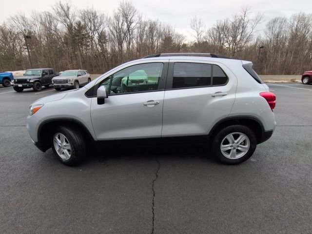 Used 2022 Chevrolet Trax LT with VIN KL7CJPSM1NB566602 for sale in Ballston Spa, NY
