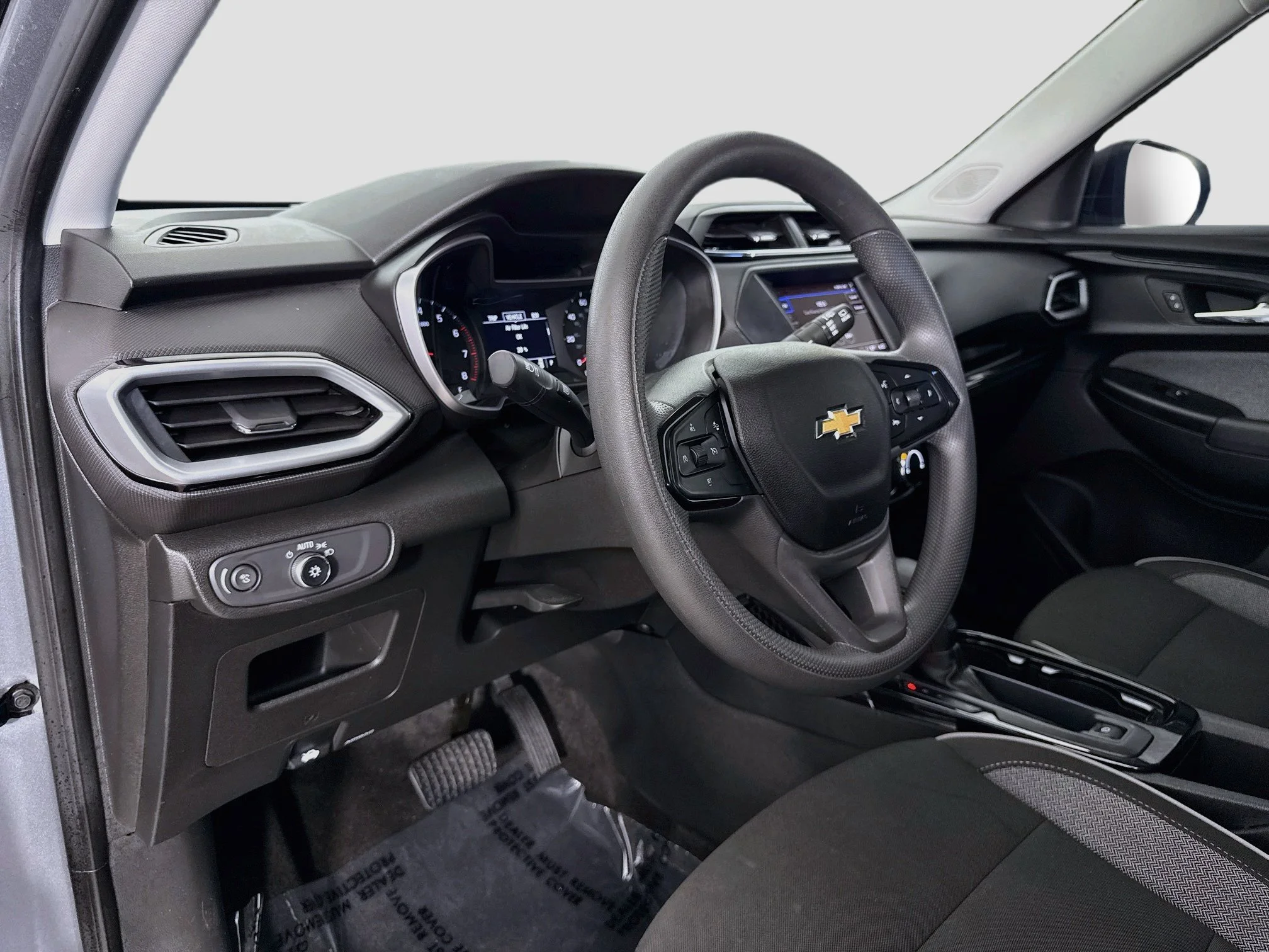 Used 2023 STERLING GRAY METALLIC Chevrolet LS image 11