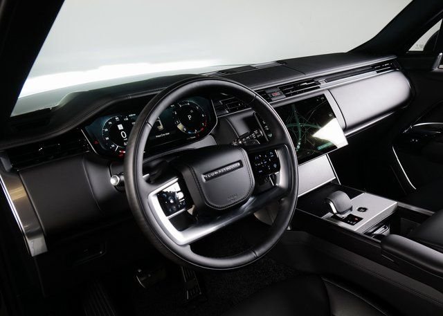 New 2026 Santorini Black Land Rover SE image 17