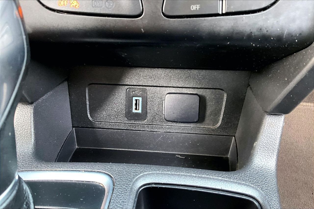 Used 2019 Orange Ford SEL image 26