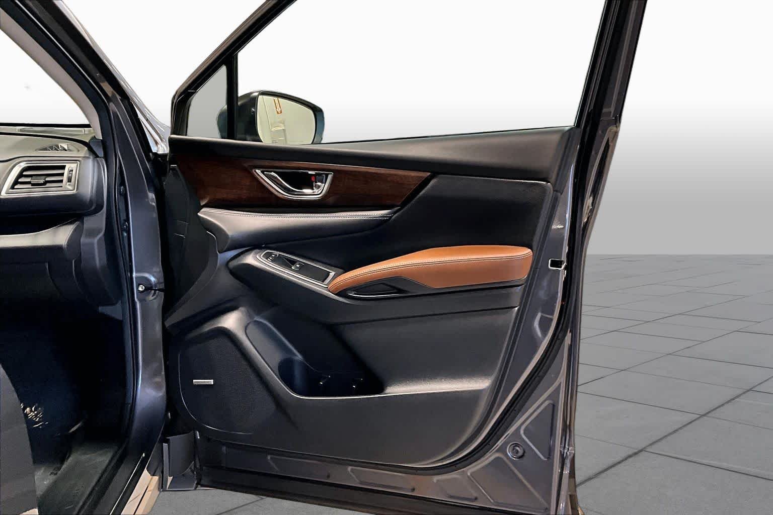 Used 2024 Magnetite Gray Metallic Subaru Touring image 21