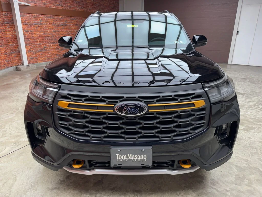 New 2026 Agate Black Metallic Ford Tremor® image 8