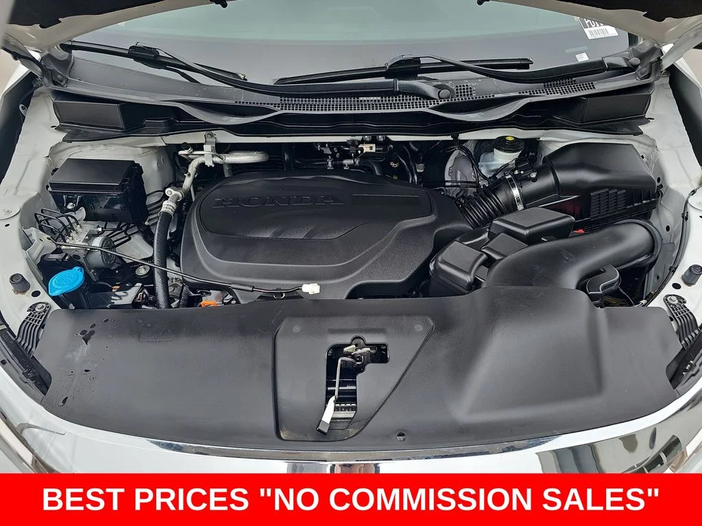 Used 2021 White Honda Elite image 34