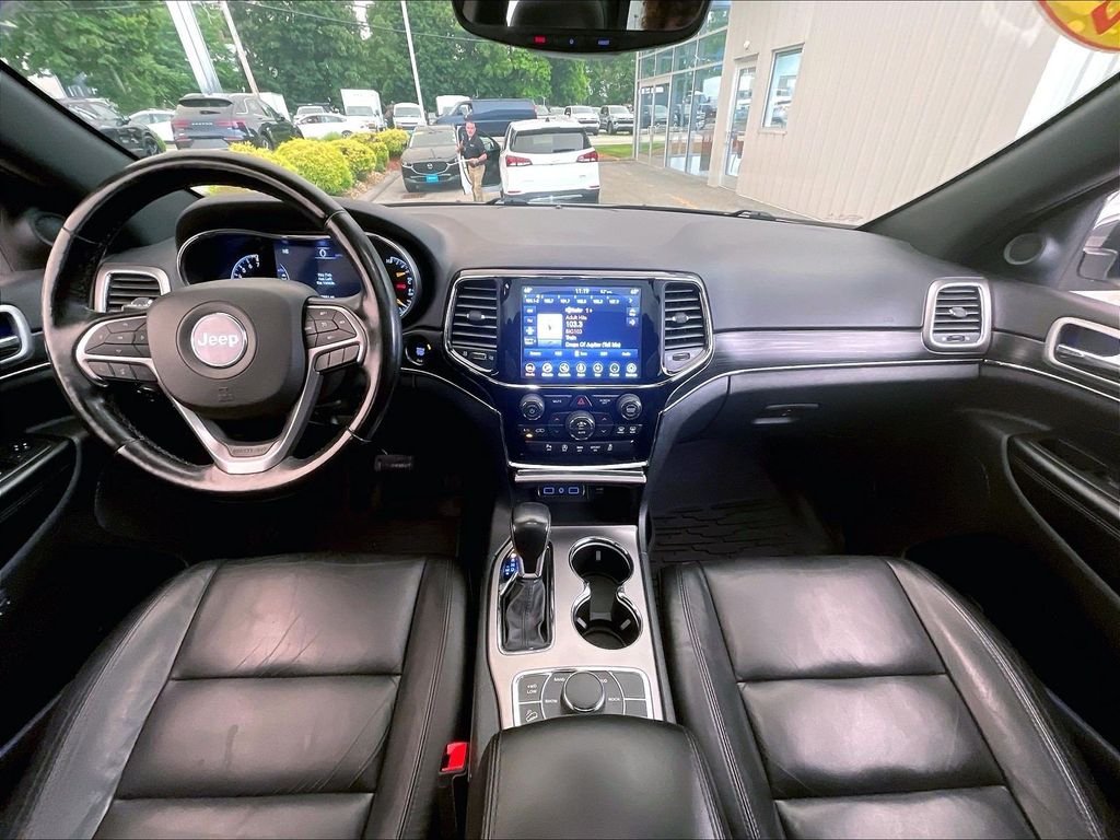 Used 2020 White Jeep Limited image 21
