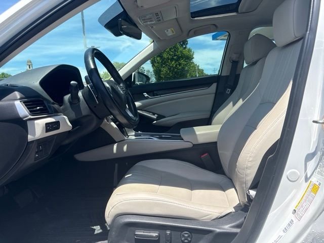 2020 Honda Accord Touring - Photo 11