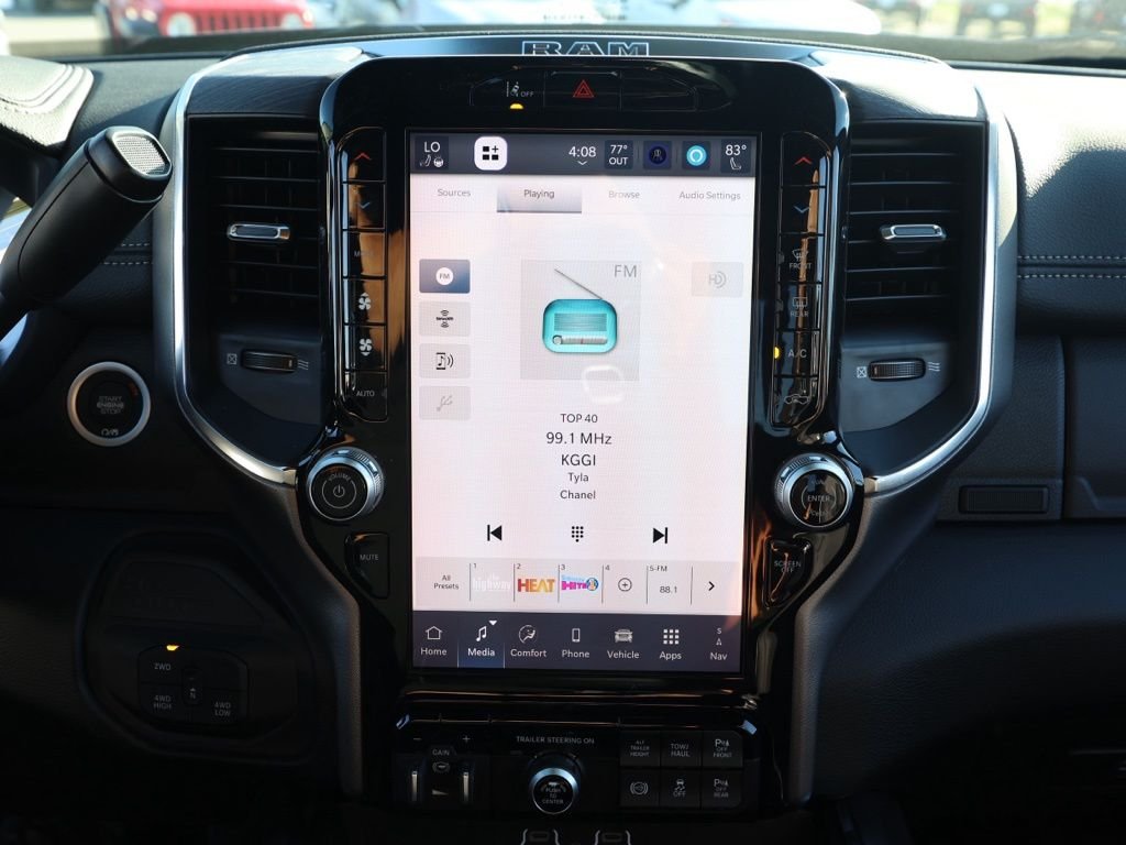 New 2026 Diamond Black Crystal Pearl-Coat Exterior Paint RAM Laramie image 27