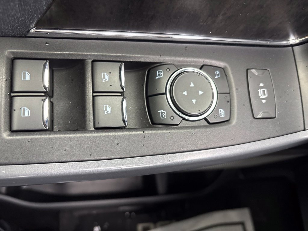 Used 2022 Antimatter Blue Metallic Ford Lariat image 17