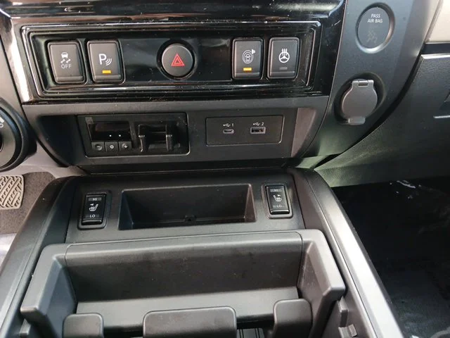 Used 2021  Nissan PRO-4X image 48