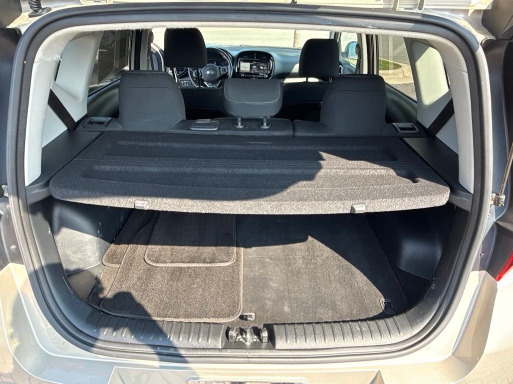 Used 2020 Gold Kia EX image 24