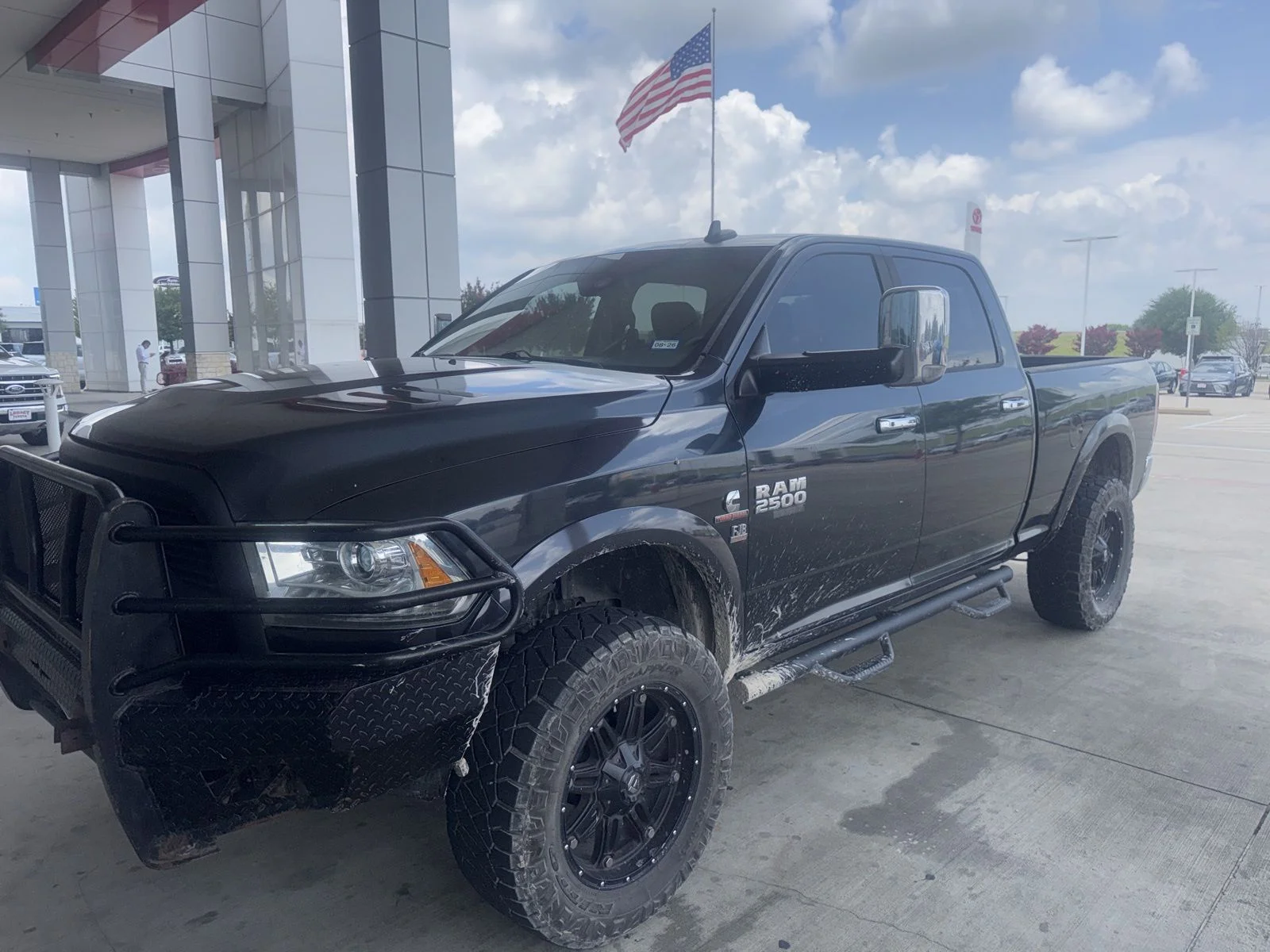 2013 RAM 2500 Laramie 4X4 Crew Cab SWB's photo