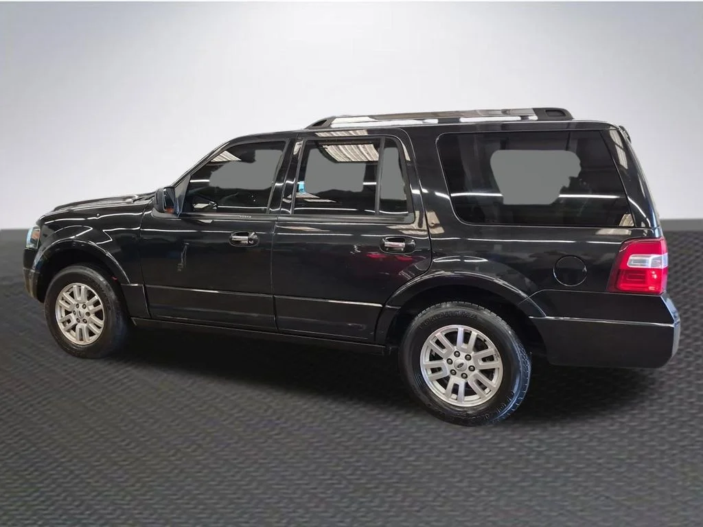 Used 2014 Tuxedo Black Metallic Ford Limited image 5