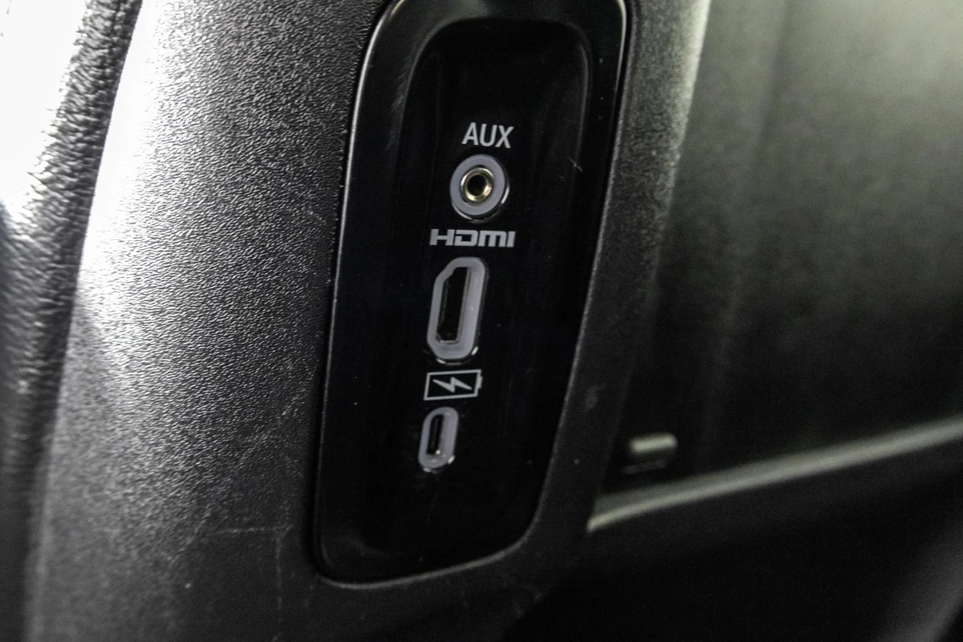 Used 2022 Black Chrysler Touring L image 40