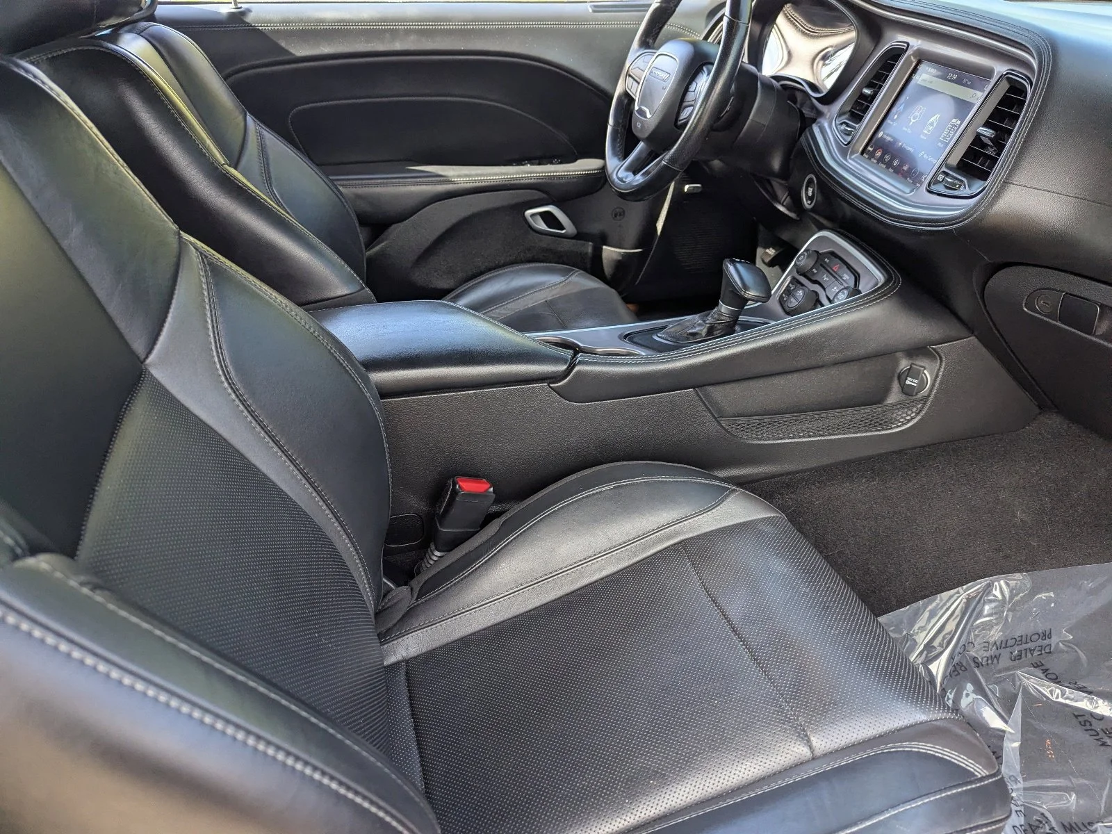 2022 Dodge Challenger SXT - Photo 12