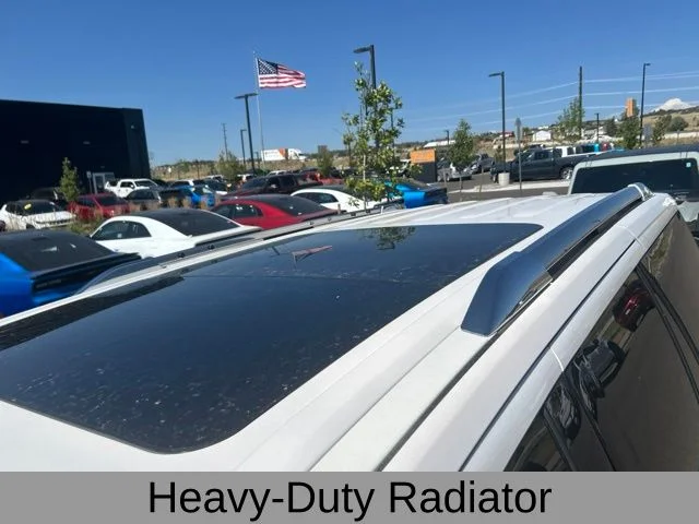 Used 2019 White Lincoln Reserve image 12
