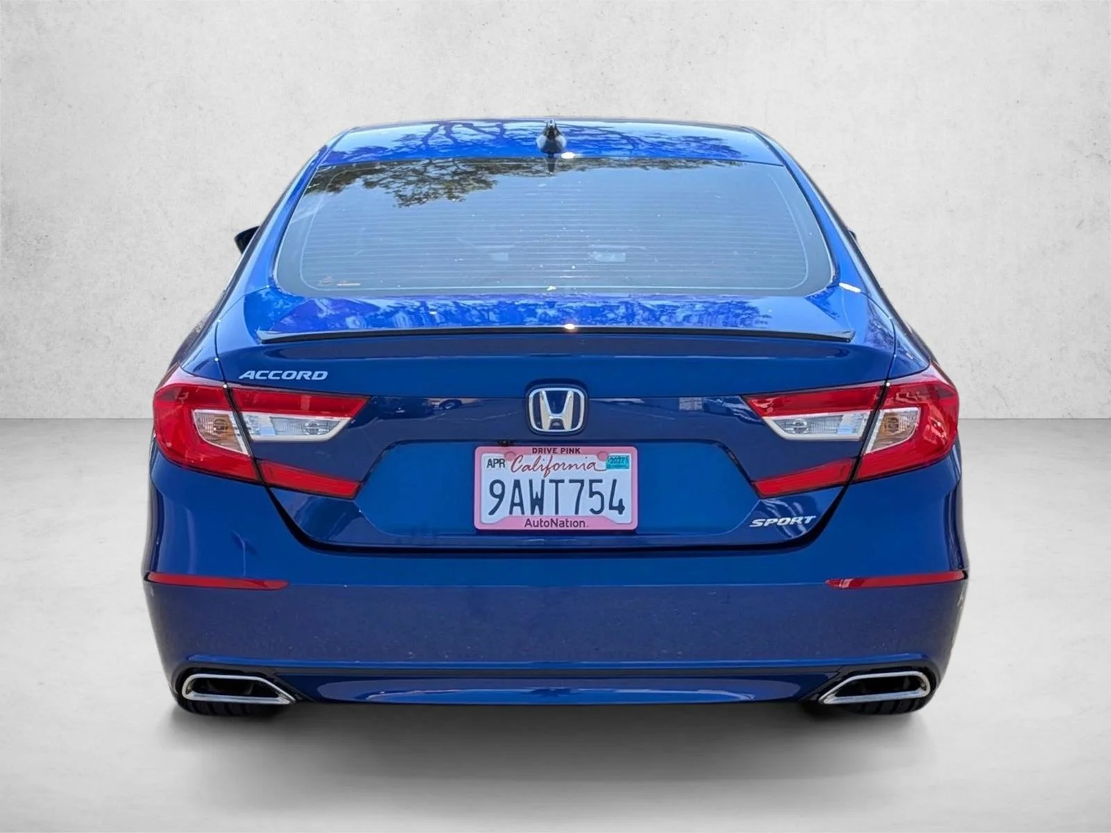 Used 2022 Still Night Pearl Honda Sport image 7