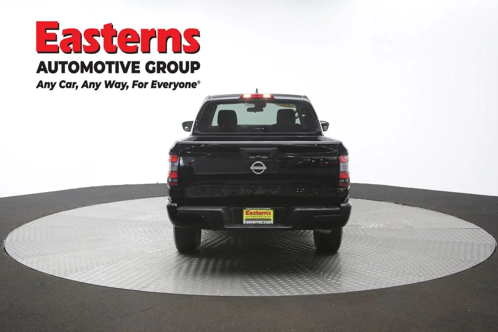 Used 2022 Black Nissan S image 35