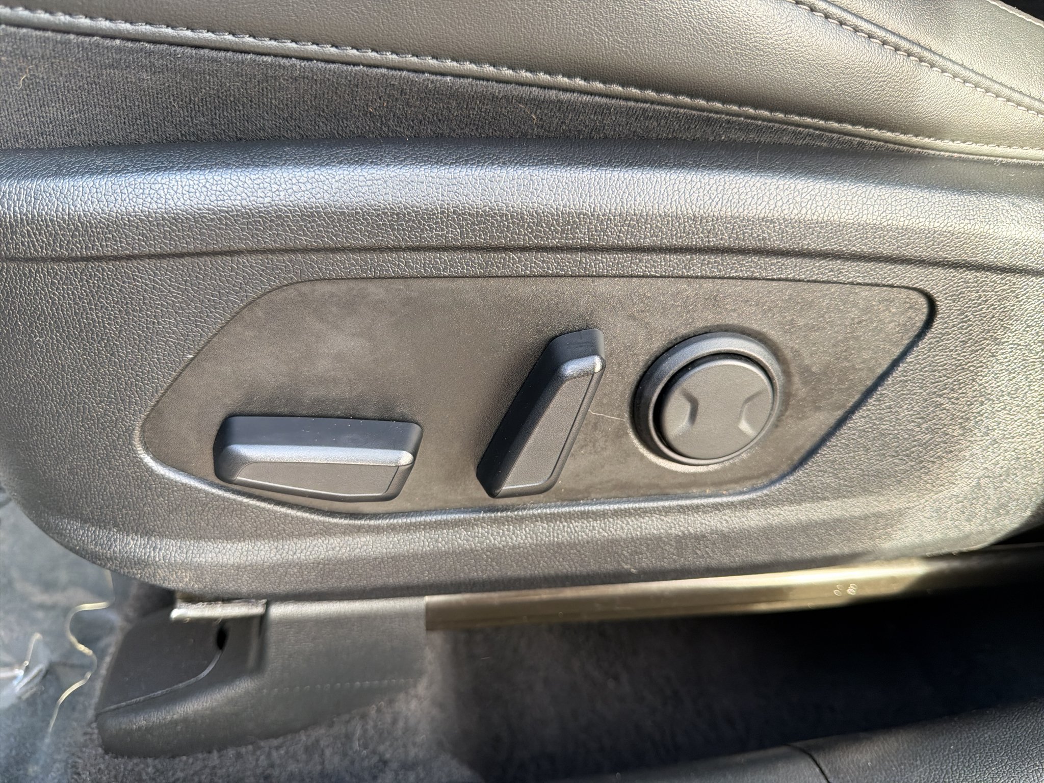 Certified Used 2023 Wolf Gray Kia SX image 20