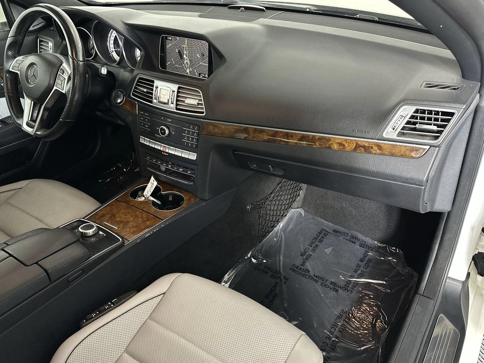 Used 2017 White Mercedes-Benz E 400 image 30