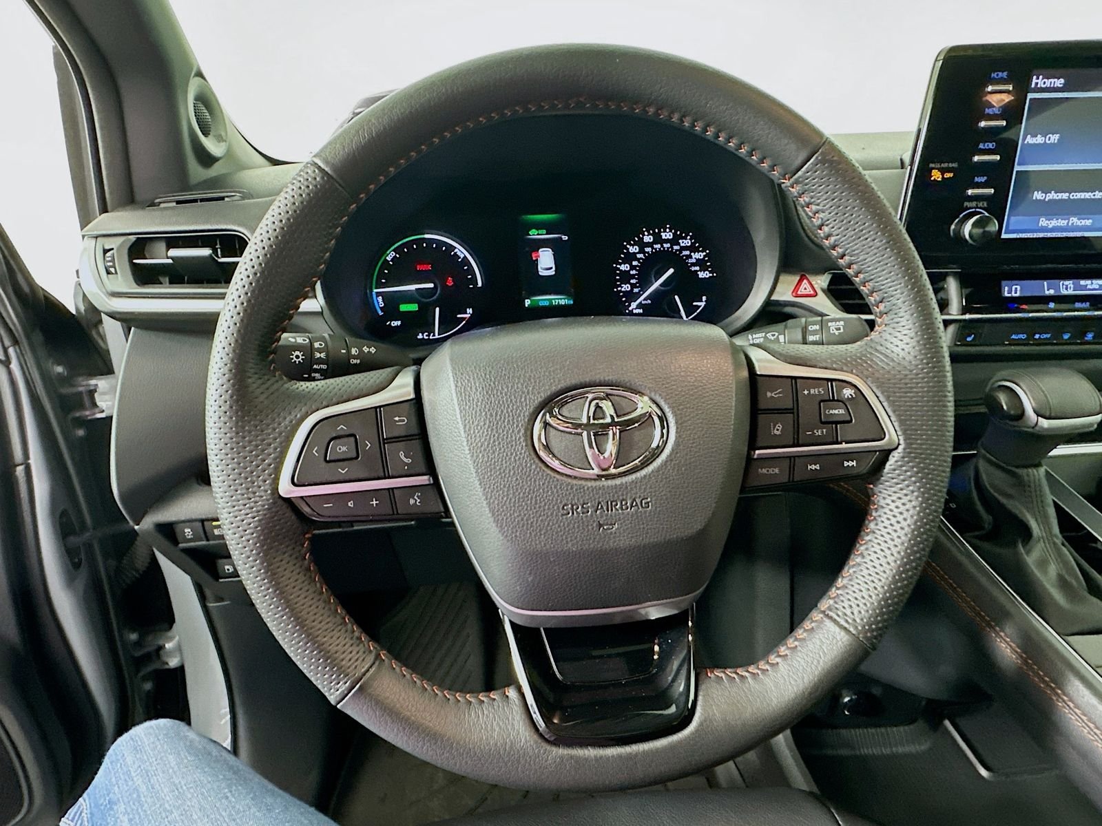 Used 2023 Cement Toyota XSE image 11