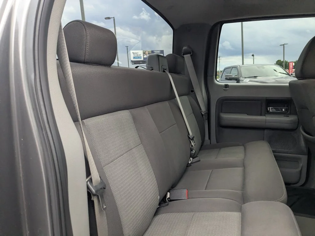 Used 2005  Ford XLT image 23