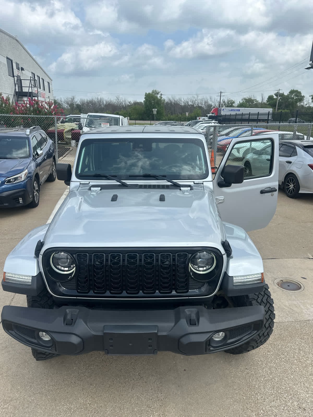 Used 2024 Silver Zynith Clearcoat Jeep Willys image 30