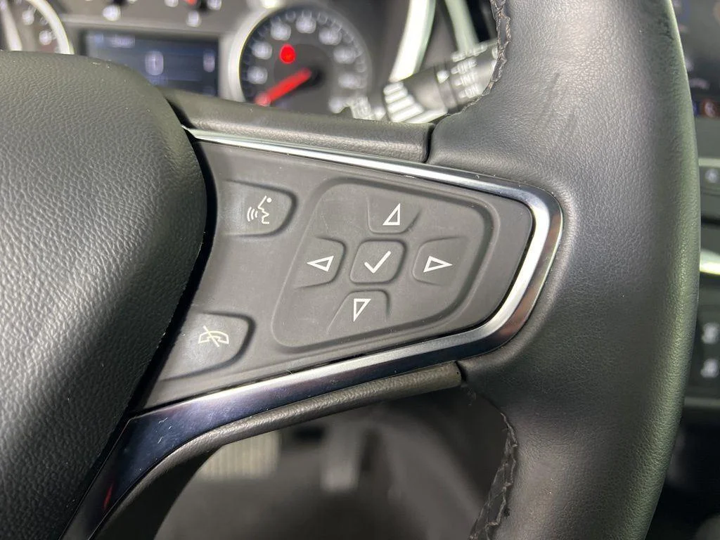 Used 2024 Summit White Chevrolet LT image 15