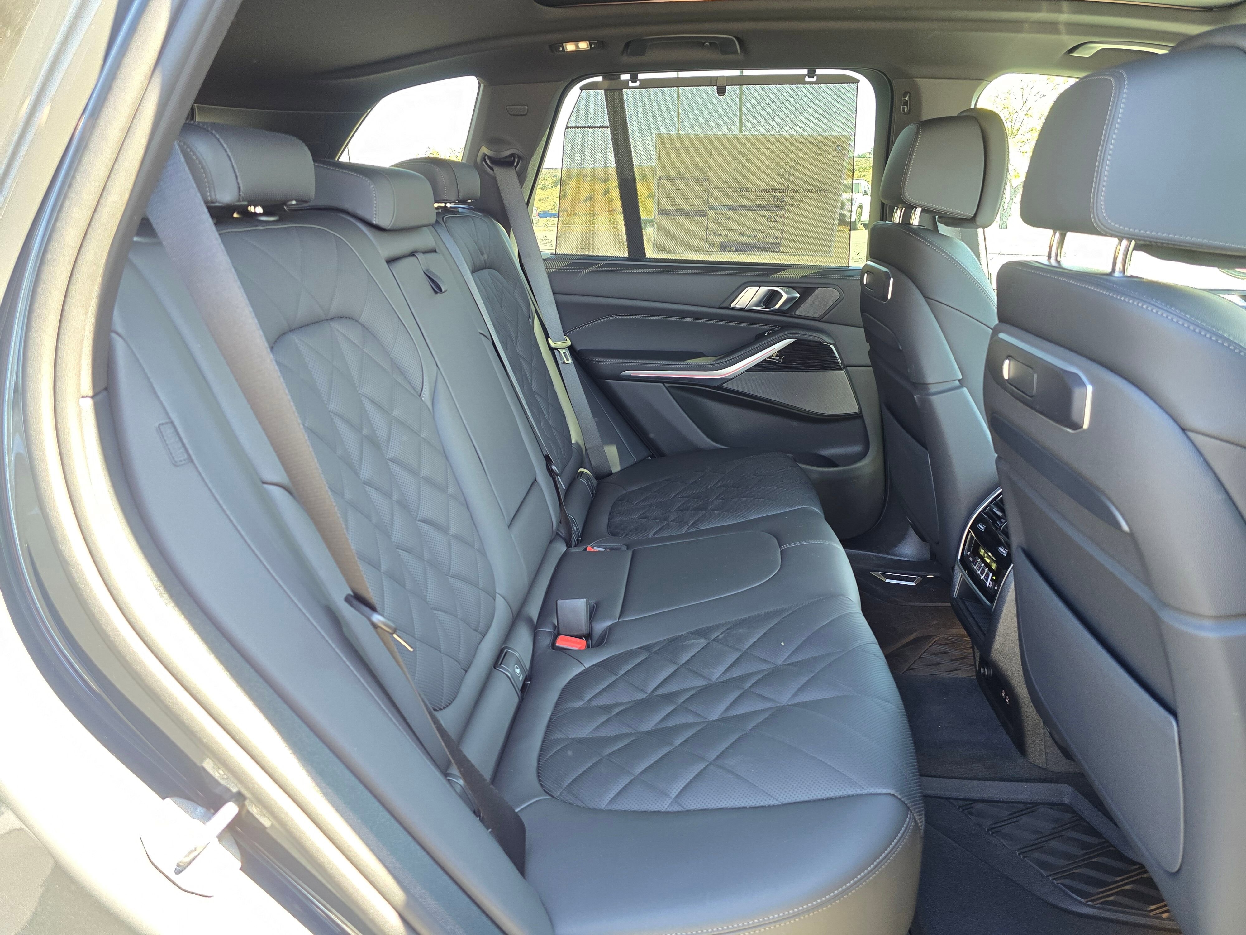 New 2026 Dravit Grey Metallic BMW xDrive40i image 46