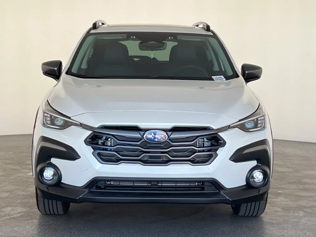 New 2026 CRYSTAL WHITE PEARL Subaru Limited image 10