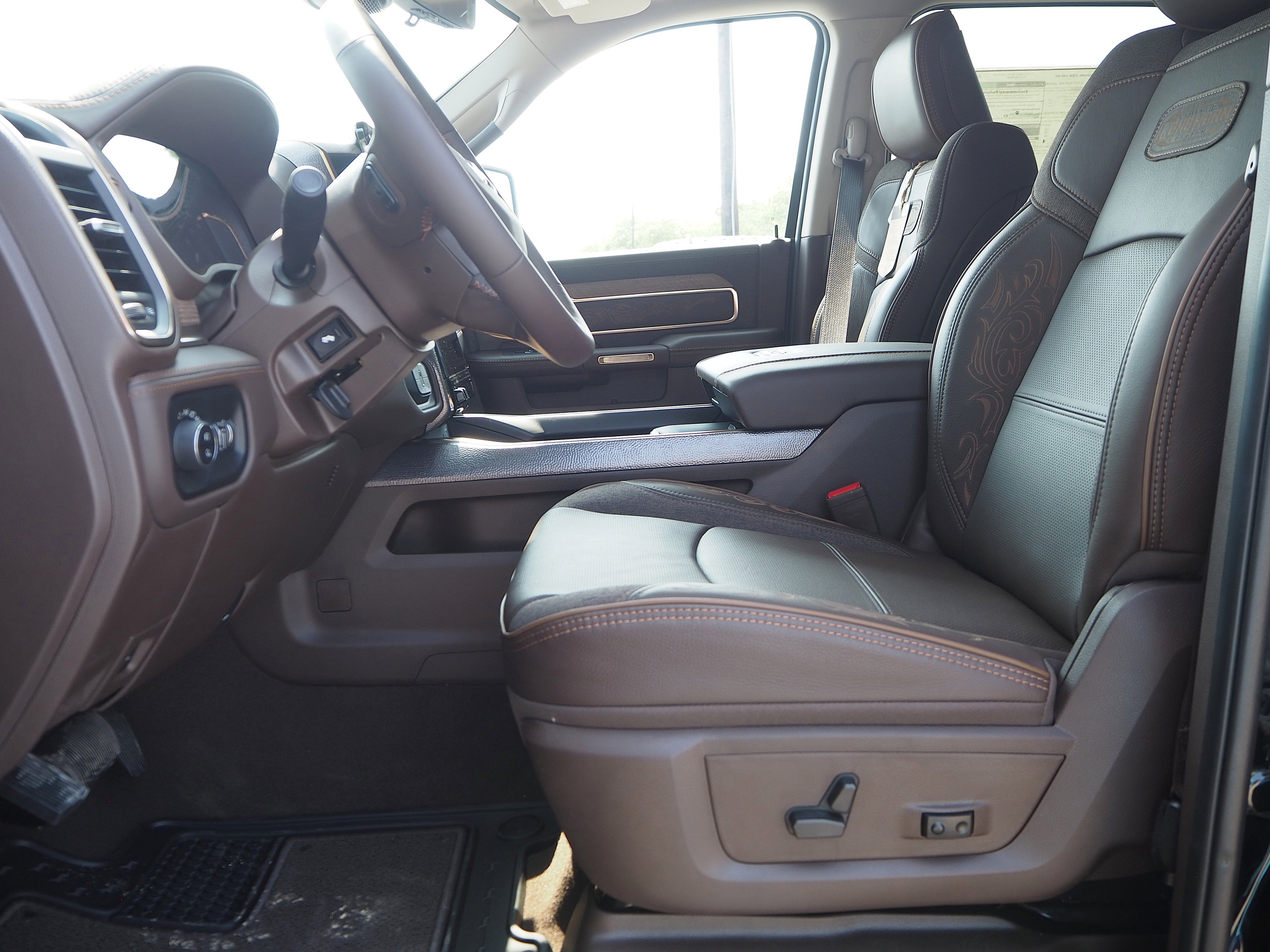 2025 RAM 2500 Limited - Photo 11