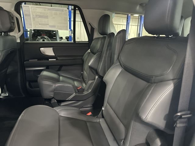 New 2027 Black Ford Active image 30