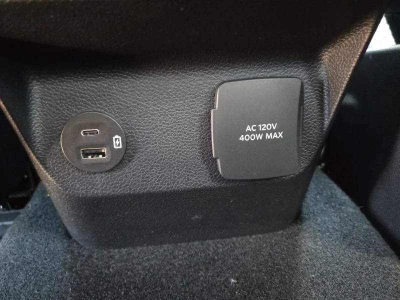 New 2026 Carbonized Gray Metallic Ford XLT image 22