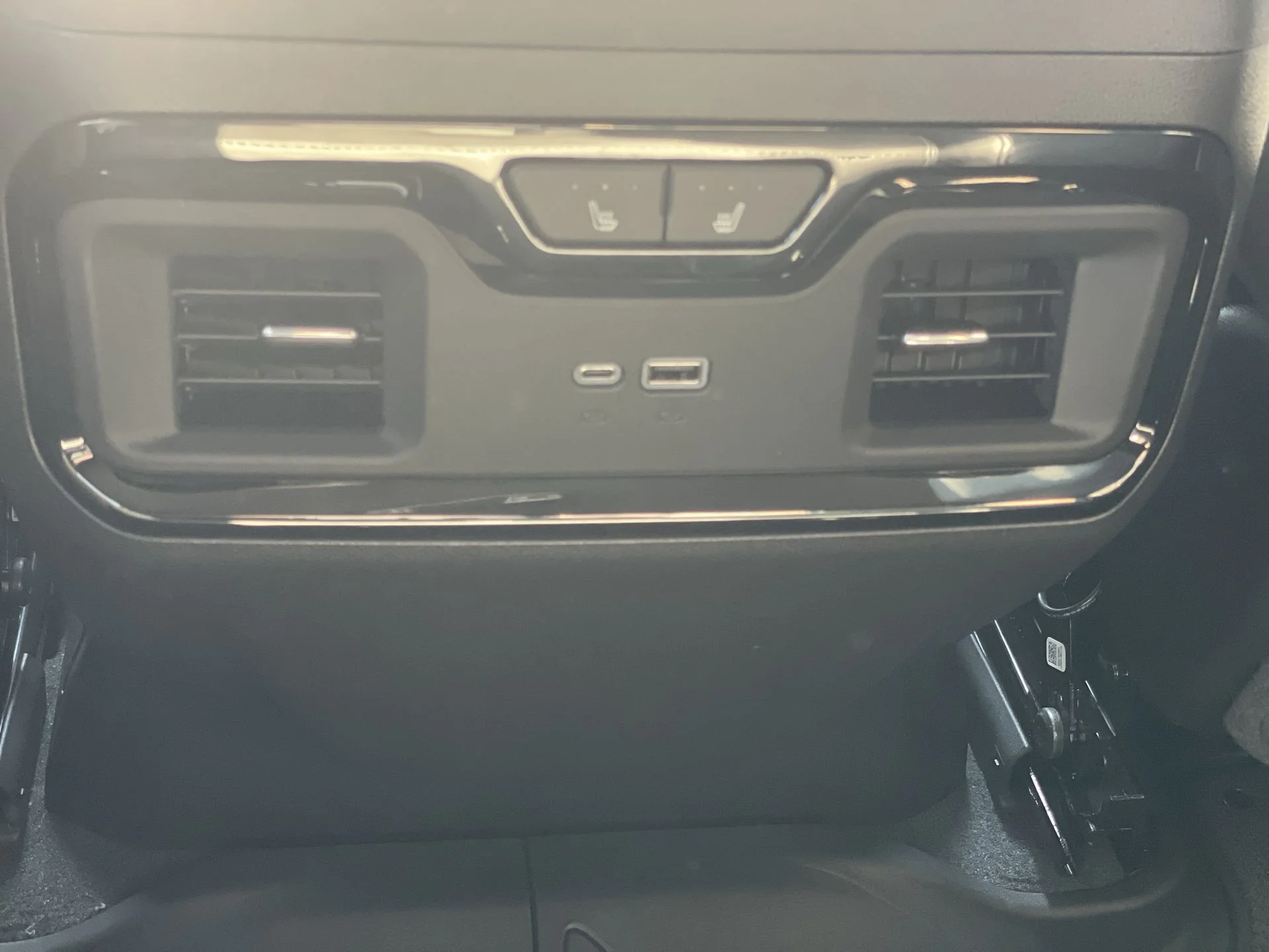 2026 GMC Sierra 1500 AT4X - Photo 71