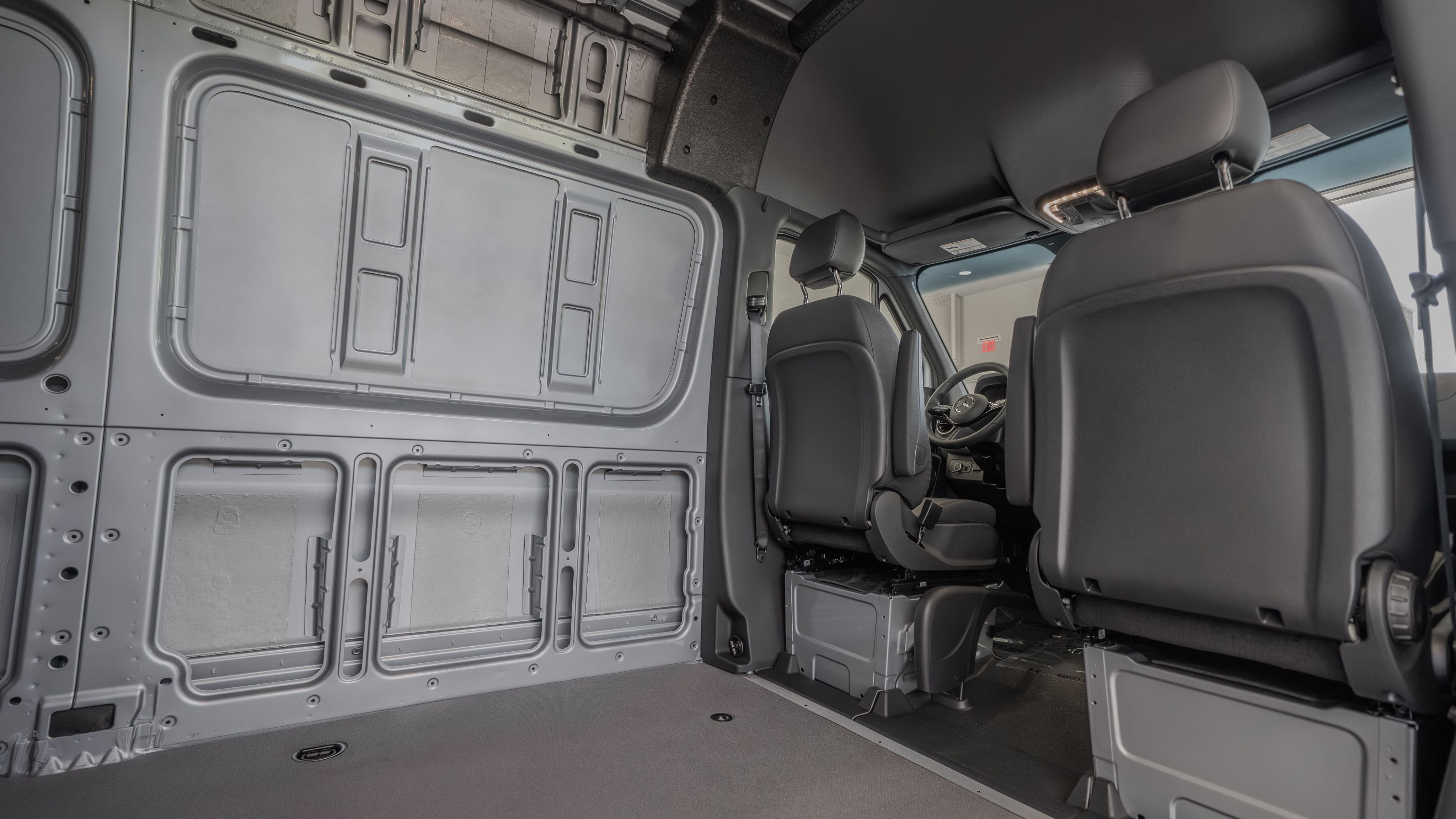 New 2025 High-tech silver metallic Mercedes-Benz Cargo 170 WB image 28