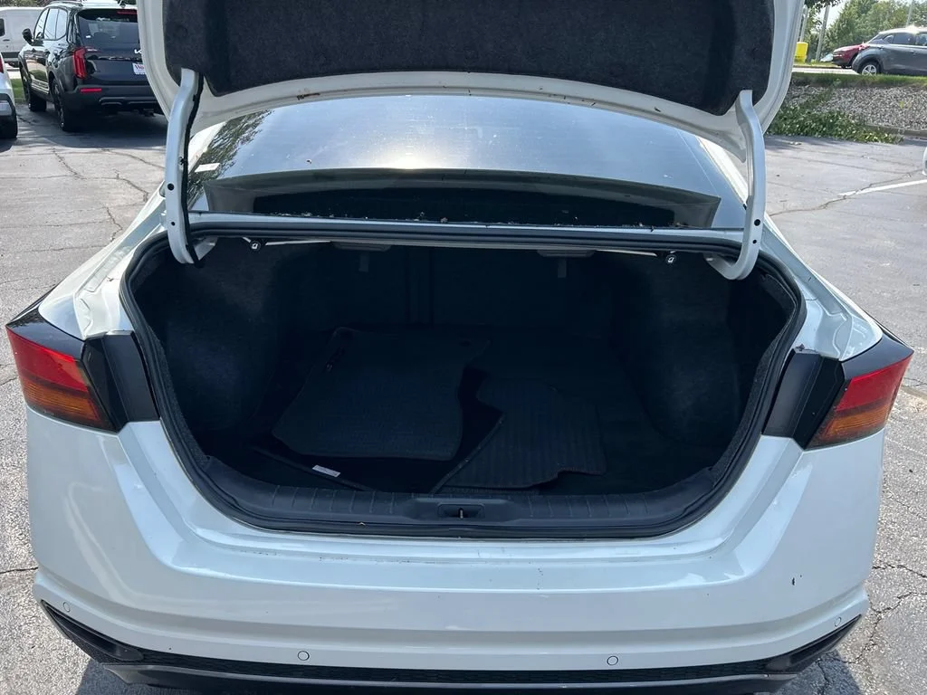 2021 Nissan Altima SR - Photo 34