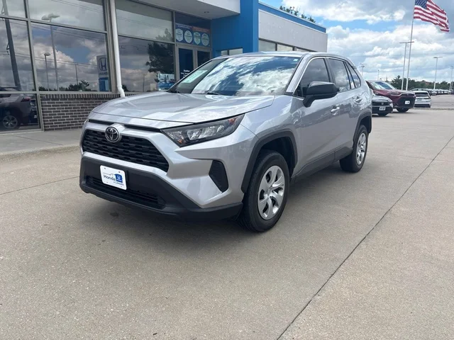 2022 Toyota RAV4 LE
