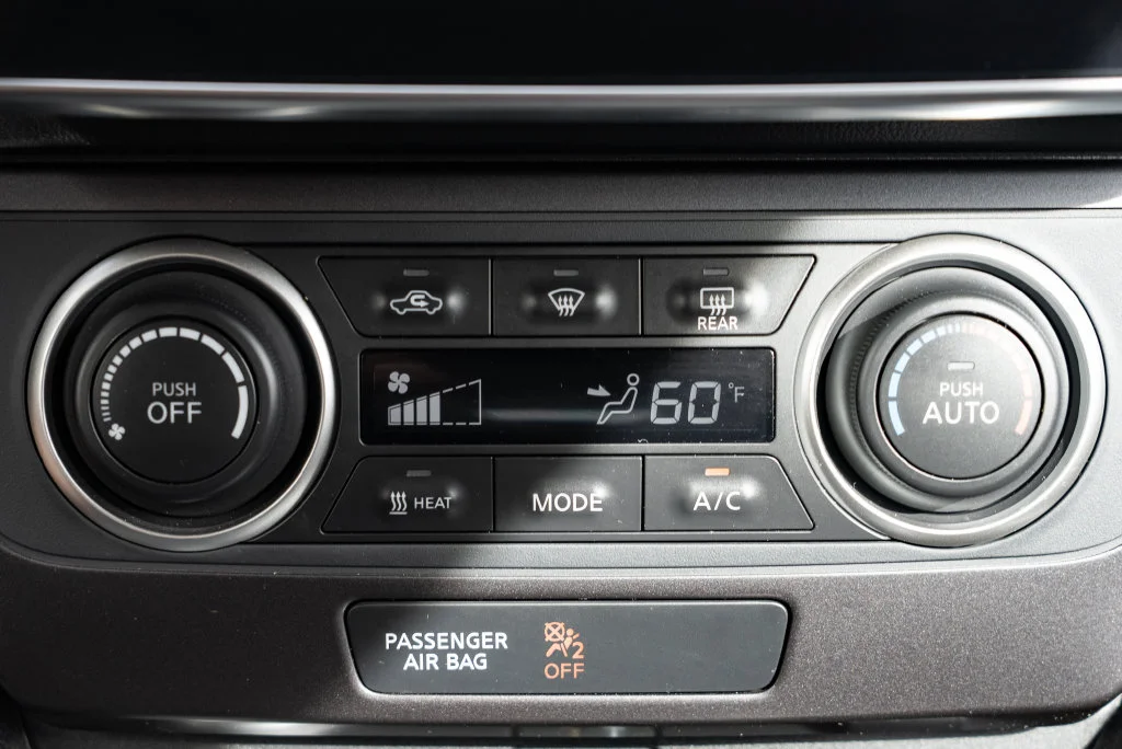 Used 2025 Gray Nissan S image 18