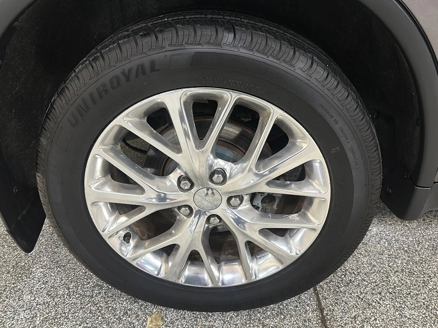Used 2014 Granite Crystal Metallic Clearcoat Dodge Citadel image 3