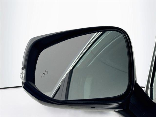 Certified Used 2025 SILVER SKY METALLIC Toyota  image 5