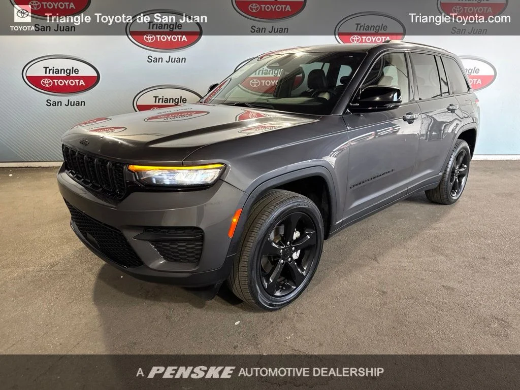 2023 Jeep Grand Cherokee Altitude's photo