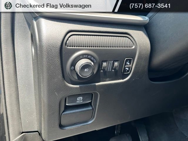 Used 2024 Diamond Black Crystal Pearlcoat Jeep Series II image 17