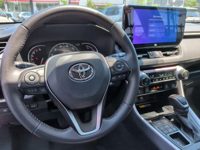Certified Used 2025 RUBY FLARE PEARL* Toyota  image 24