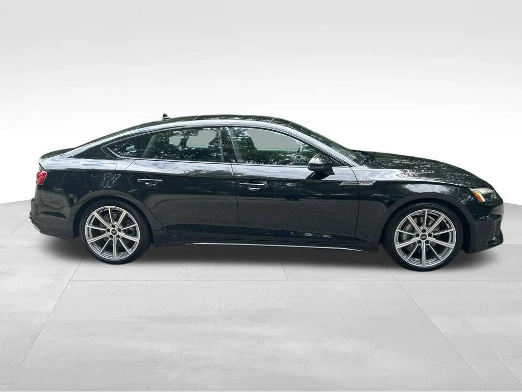 Used 2025 Black Audi 45 S line Premium image 6